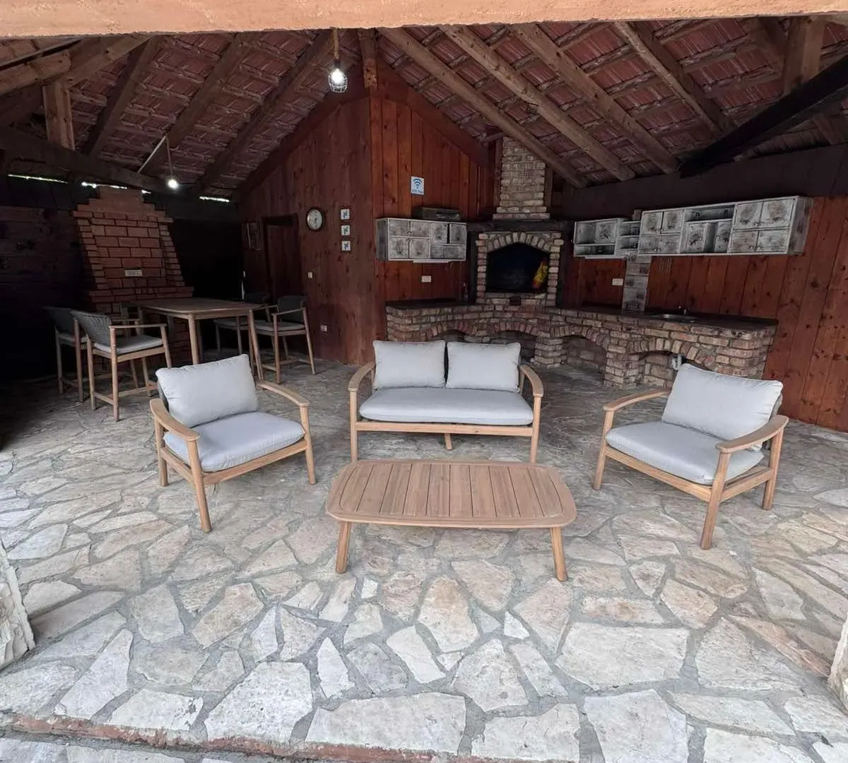 Rent, house, 330m², Zeta, Podgorica