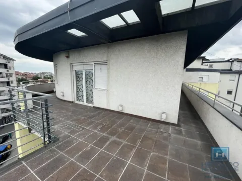 Prodaja, četvorosoban stan, 135m2, Centar, Jagodina Prodaja, četvorosoban stan, 135m2, Centar, Jagodina