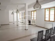 Izdavanje, kuća, 1400m², Savski Venac, Beograd - image 11