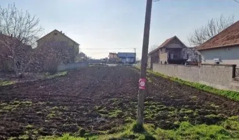 Prodaja, plac, 744m², Novi Banovci, Stara Pazova - image 2