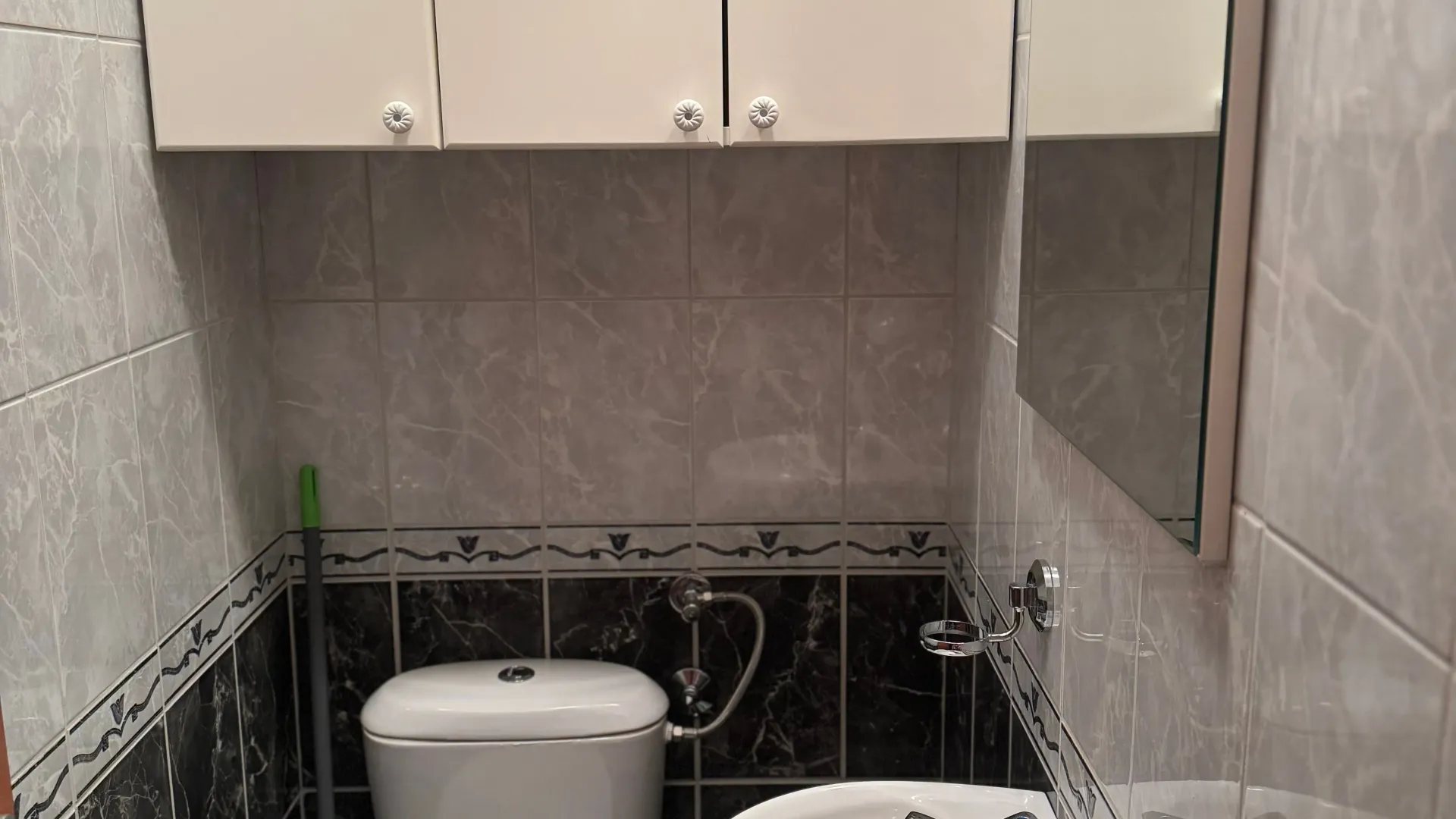 Izdavanje, jednosoban stan, 50m², Krivi Most, Podgorica