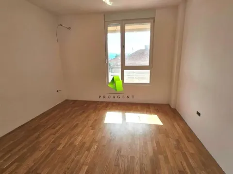 Sale, one bedroom apartment, 50m², Pantelej, Niš - image 3