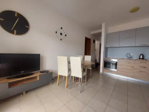 Rent, two bedroom apartment, 80m², Kumbor, Herceg Novi - image 3