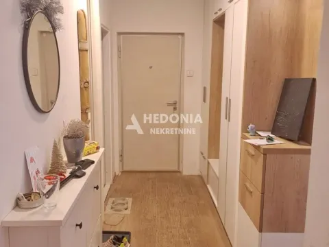 Sale, three bedroom apartment, 94m², Vidikovački venac, Rakovica - image 12