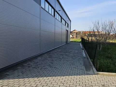 Rent, office space, 465m², Centar, Stara Pazova - image 2