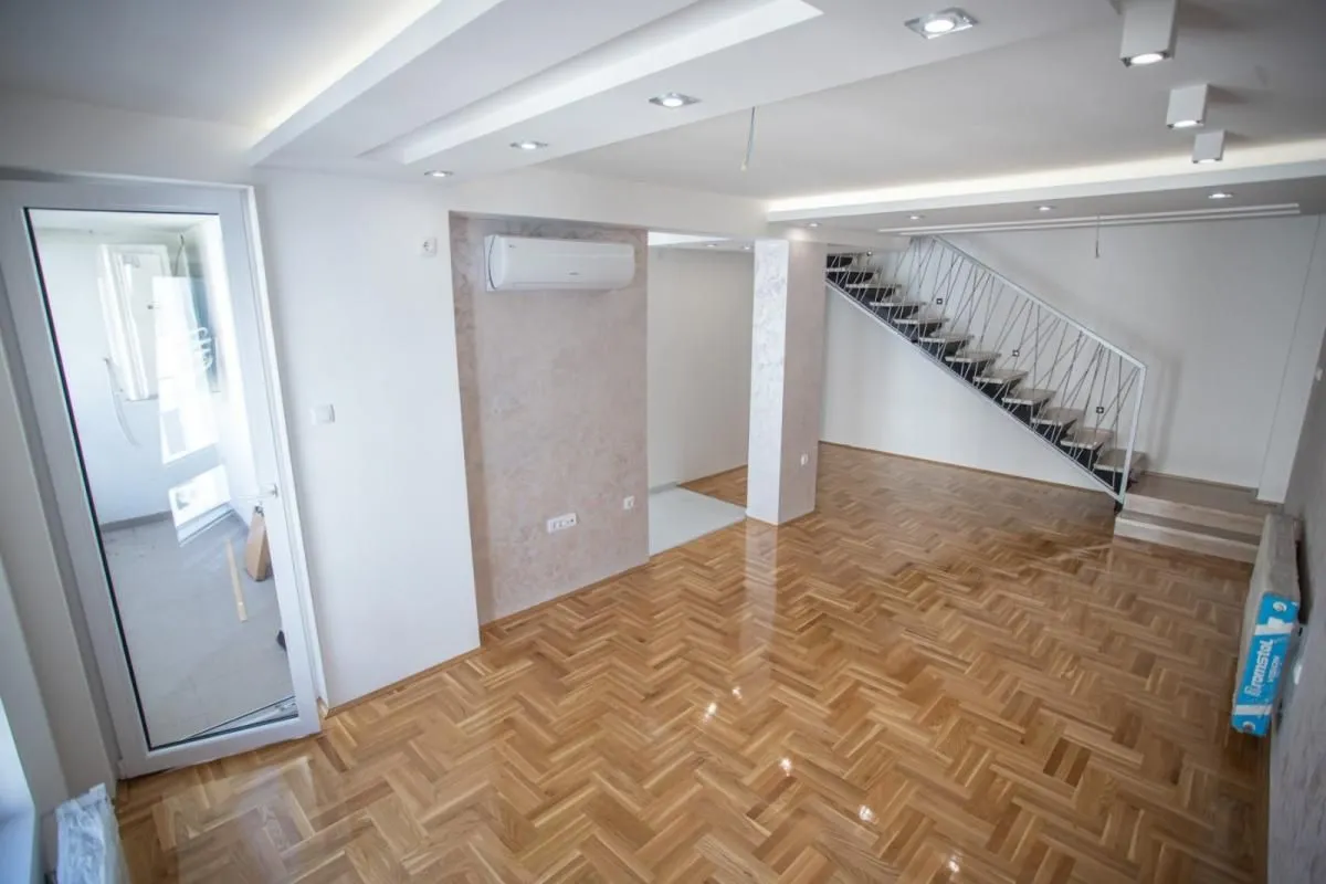 Sale, apartment, 135m², Dom zdravlja, Niš