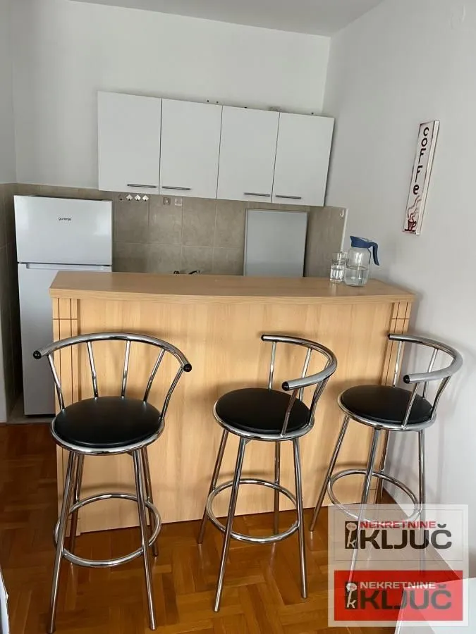 Rent, studio apartment, 26m², Grbavica, Novi Sad Sve Podlokacije