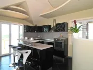 Izdavanje, stan, 120m², Tivat, Crna Gora - image 3