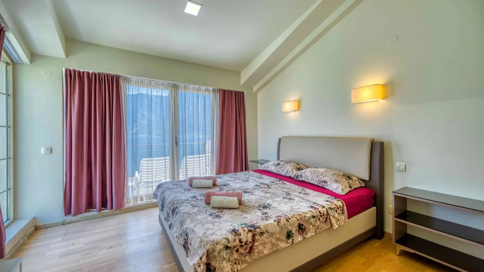 Prodaja, stan, 167m², Kotor, Crna Gora