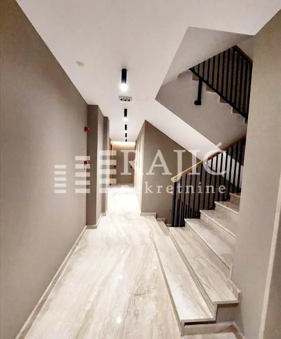 Rent, two bedroom apartment, 75m², Stari Grad, Beograd