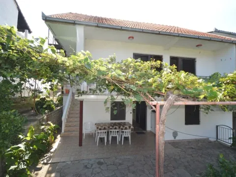 Sale, house, 136m², Kamenari, Herceg Novi - image 1