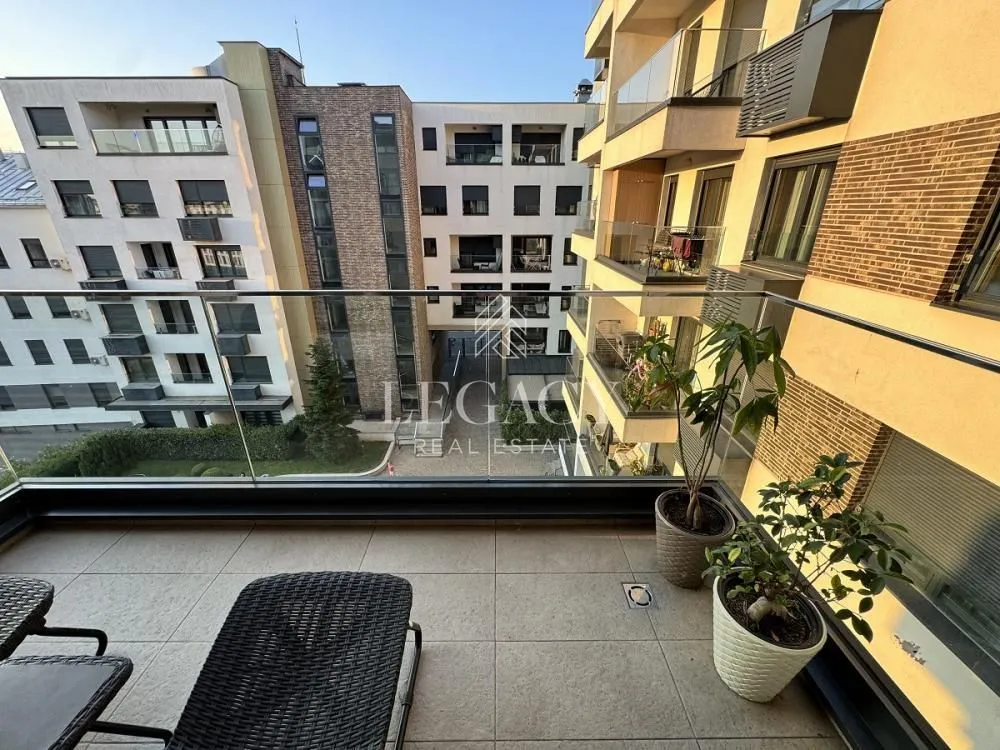 Izdavanje, dvosoban stan, 57m², Južni Bulevar, Vračar Sve Podlokacije