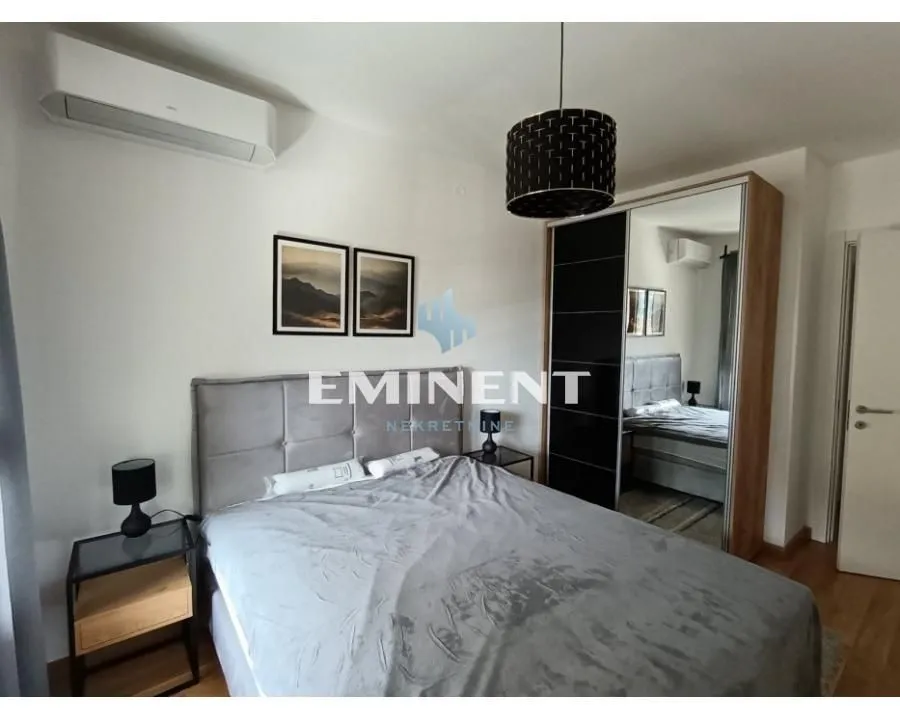 Izdavanje, dvosoban stan, 48m², Novi Beograd Blok 65, Novi Beograd Sve Podlokacije