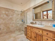 Prodaja, kuća, 2191m², Blizikuće, Budva - image 38