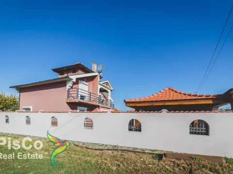 Izdavanje, kuća, 200m², Donji Kokoti, Podgorica - image 12