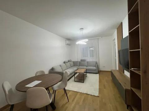 Izdavanje, jednosoban stan, 48m², Stari Aerodrom, Podgorica - image 4
