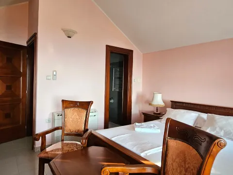 Rent, house, 350m², Blizikuće, Budva - image 8