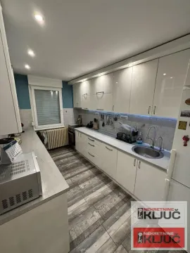Prodaja, trosoban stan, 80m², Liman 4, Novi Sad Sve Podlokacije - image 7
