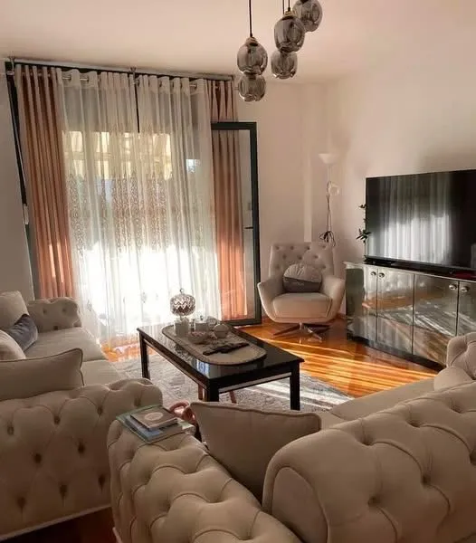 Prodaja, jednosoban stan, 63m², Centar, Bar