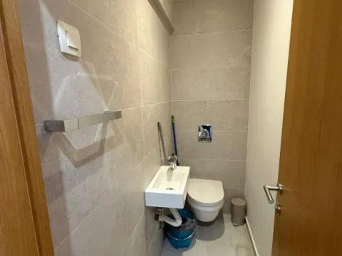 Izdavanje, jednosoban stan, 61m², Budva, Crna Gora - image 8