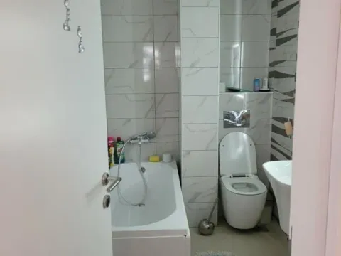 Izdavanje, trosoban stan, 71m², Veternik, Novi Sad Sve Podlokacije - image 6