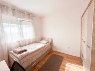 Izdavanje, dvosoban stan, 60m², Pobrežje, Podgorica - image 13