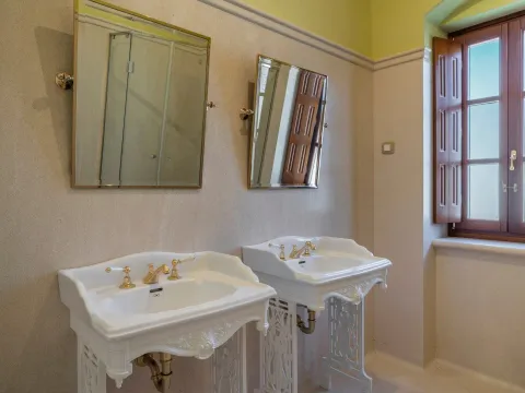 Sale, house, 470m², Reževići, Budva - image 23