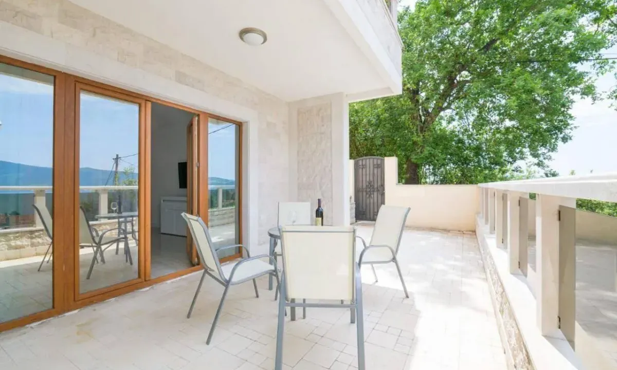 Sale, one bedroom apartment, 87m², Donja Lastva, Tivat