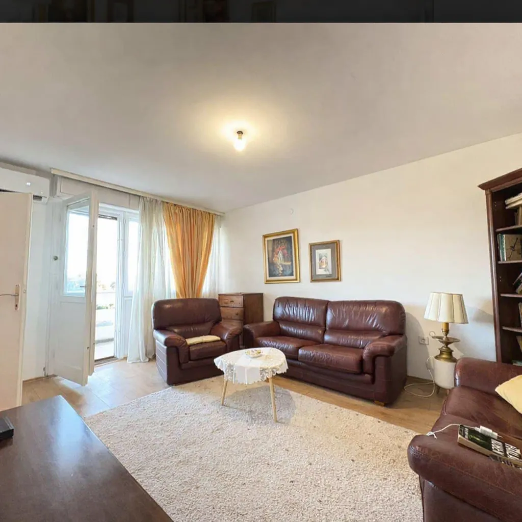 Rent, one bedroom apartment, 65m², Pobrežje, Podgorica