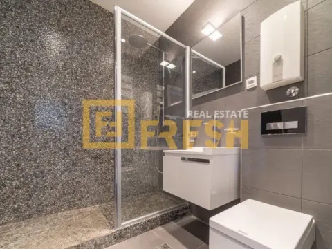 Prodaja, trosoban stan, 140m², Preko Morače, Podgorica - image 2