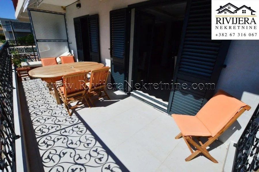Prodaja, dvosoban stan, 72m², Đenovići, Herceg Novi