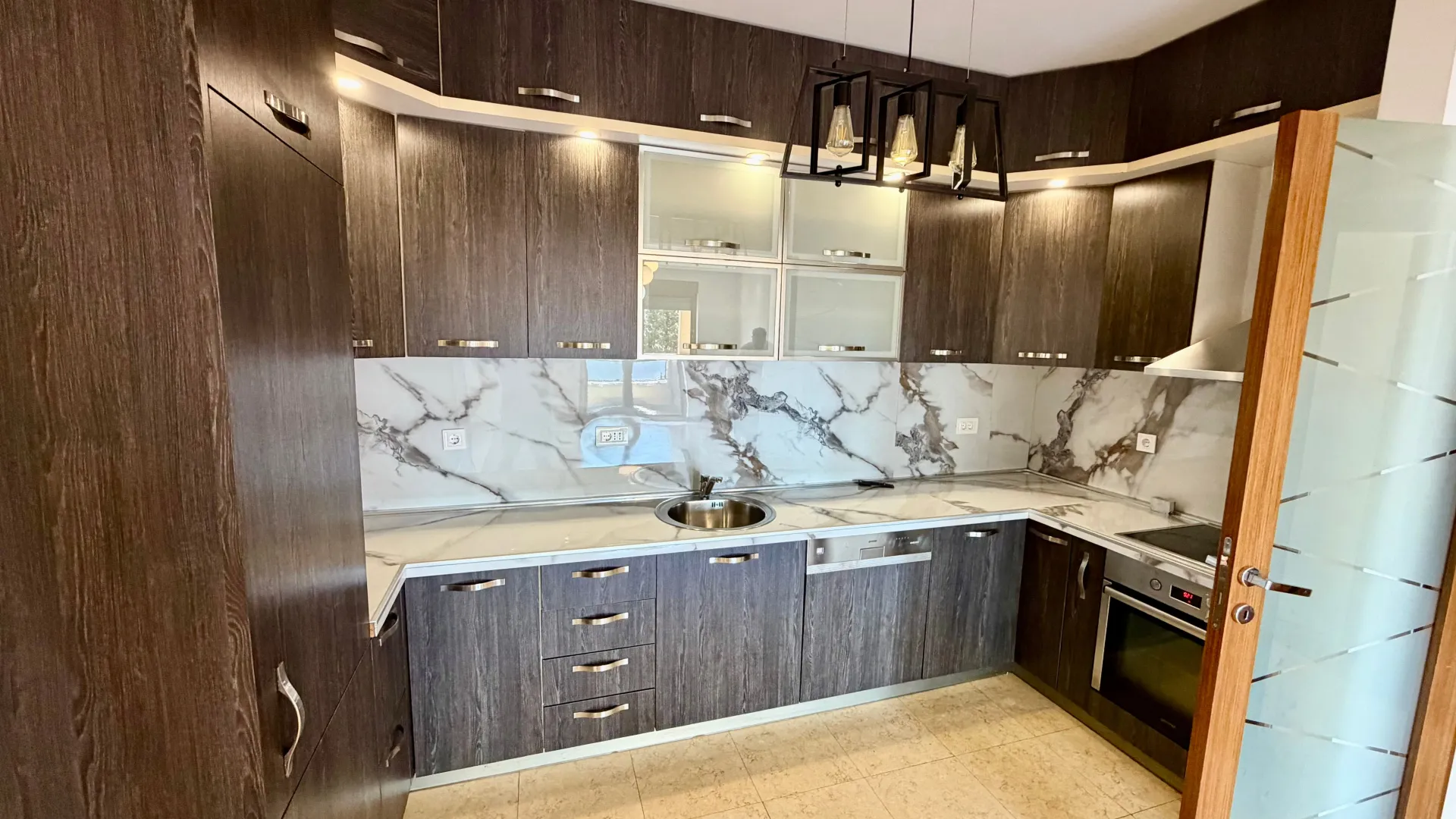Rent, three bedroom apartment, 100m², Centar, Podgorica