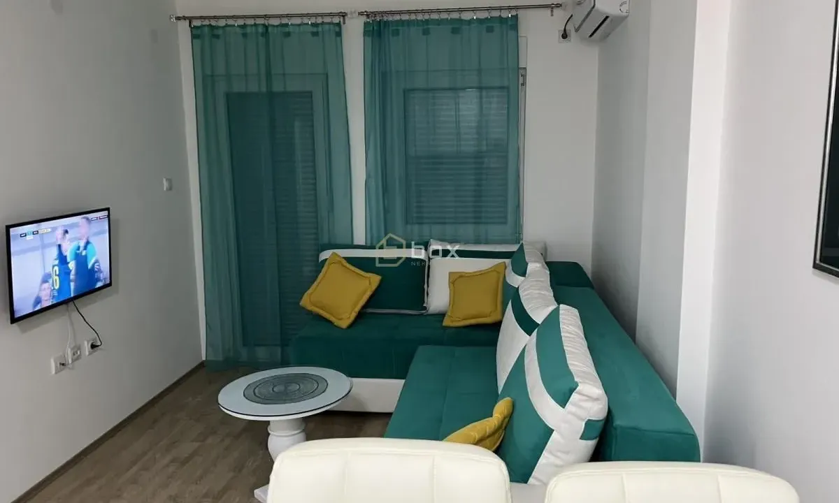 Izdavanje, jednosoban stan, 40m², Pantelej, Niš