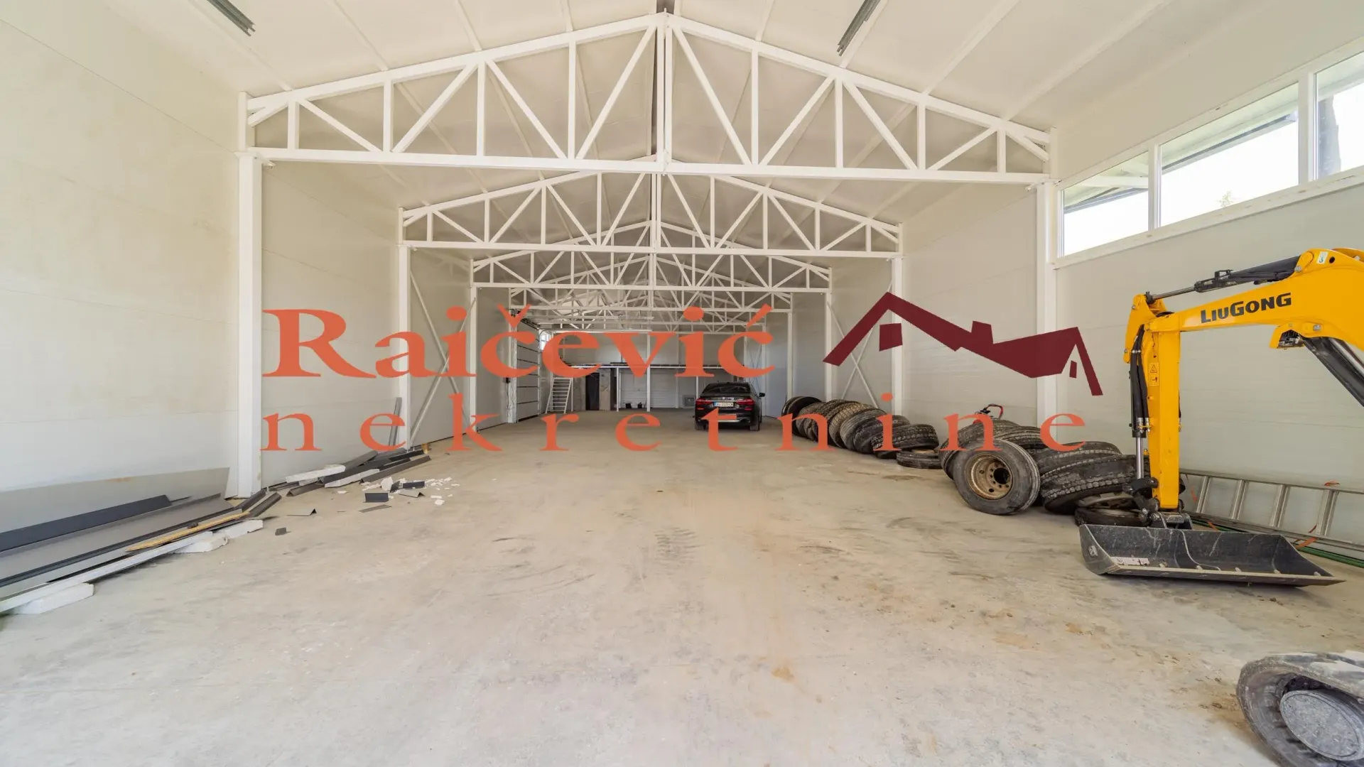 Rent, office space, 340m², Železnik, Beograd