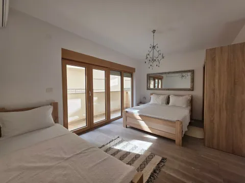 Sale, one bedroom apartment, 74m², Pržno, Budva - image 18