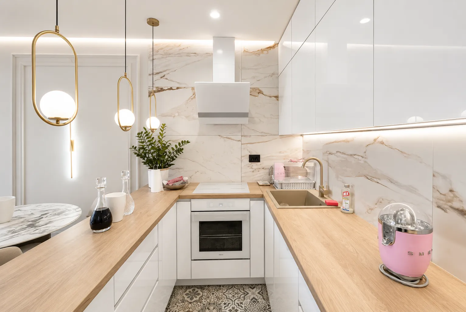 Izdavanje, dvosoban stan, 70m², Ljubović, Podgorica