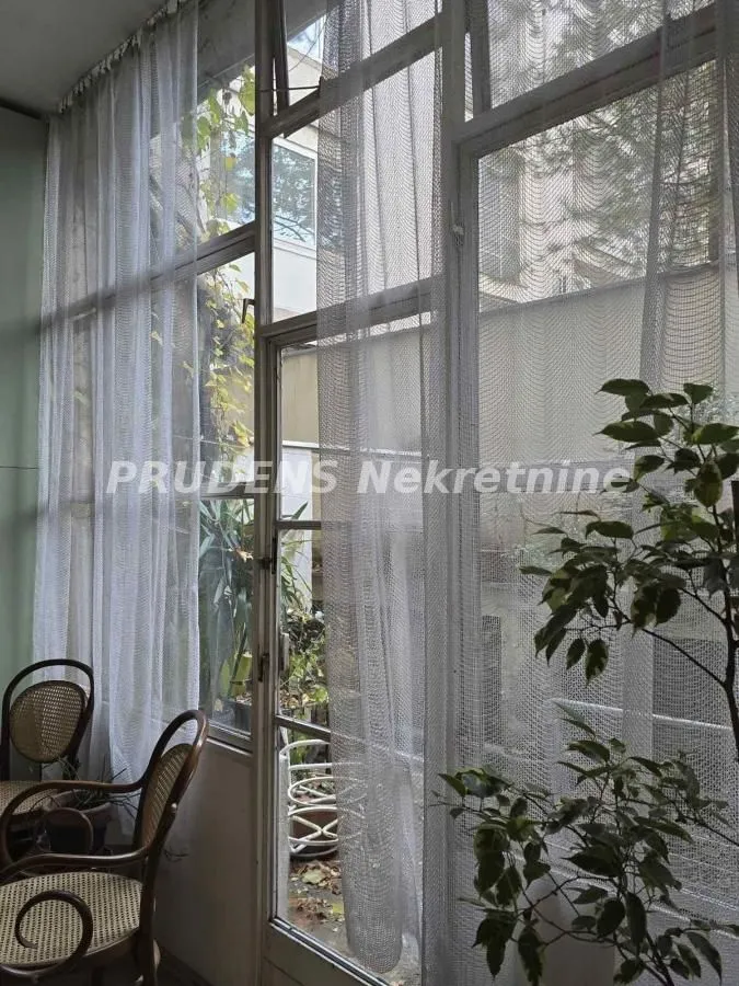 Prodaja, dvosoban stan, 65m², Stari Grad, Beograd