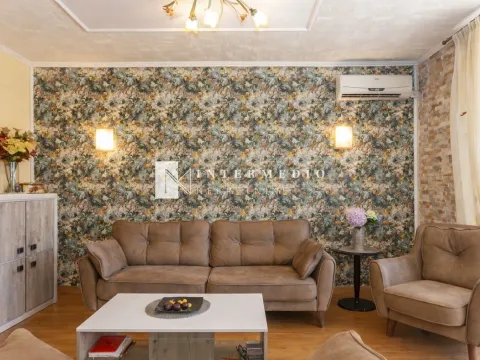 Prodaja, jednosoban stan, 60m², Centar, Herceg Novi - image 4