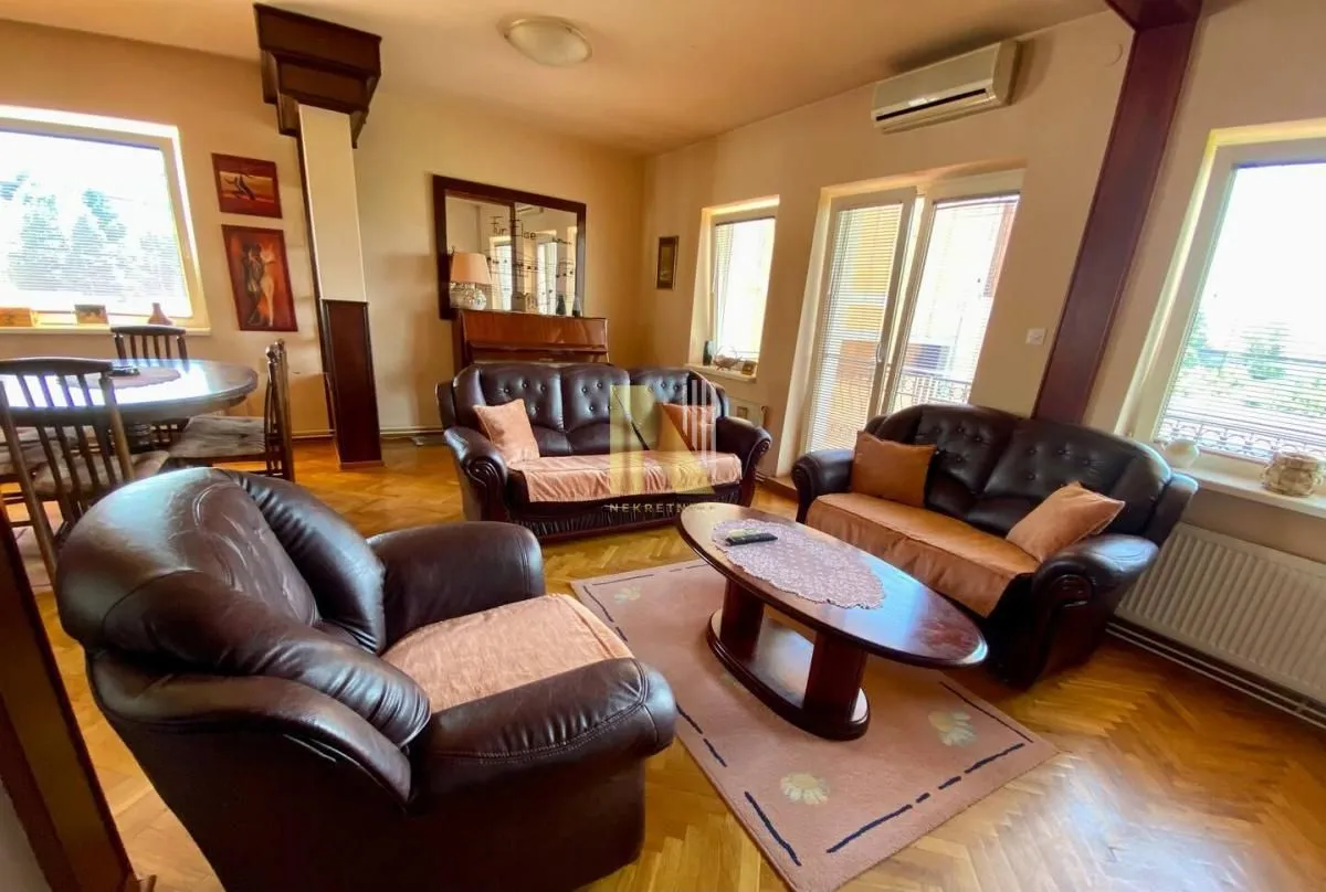 Prodaja, kuća, 296m², Sremska Kamenica, Petrovaradin