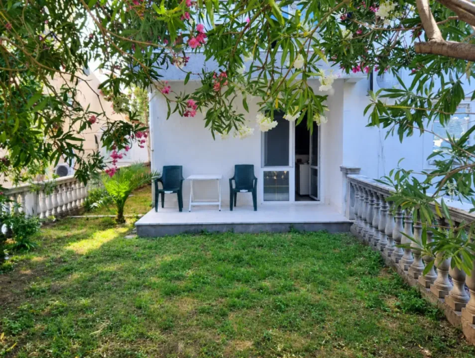 Sale, studio apartment, 38m², Sutomore, Bar