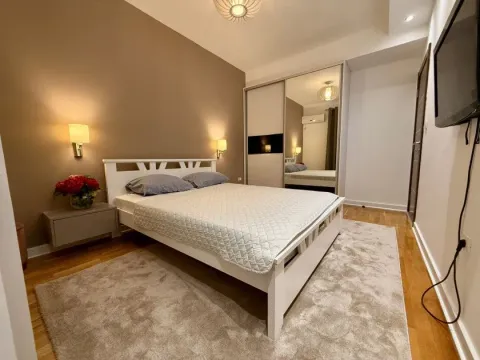 Izdavanje, dvosoban stan, 90m², Preko Morače, Podgorica - image 8