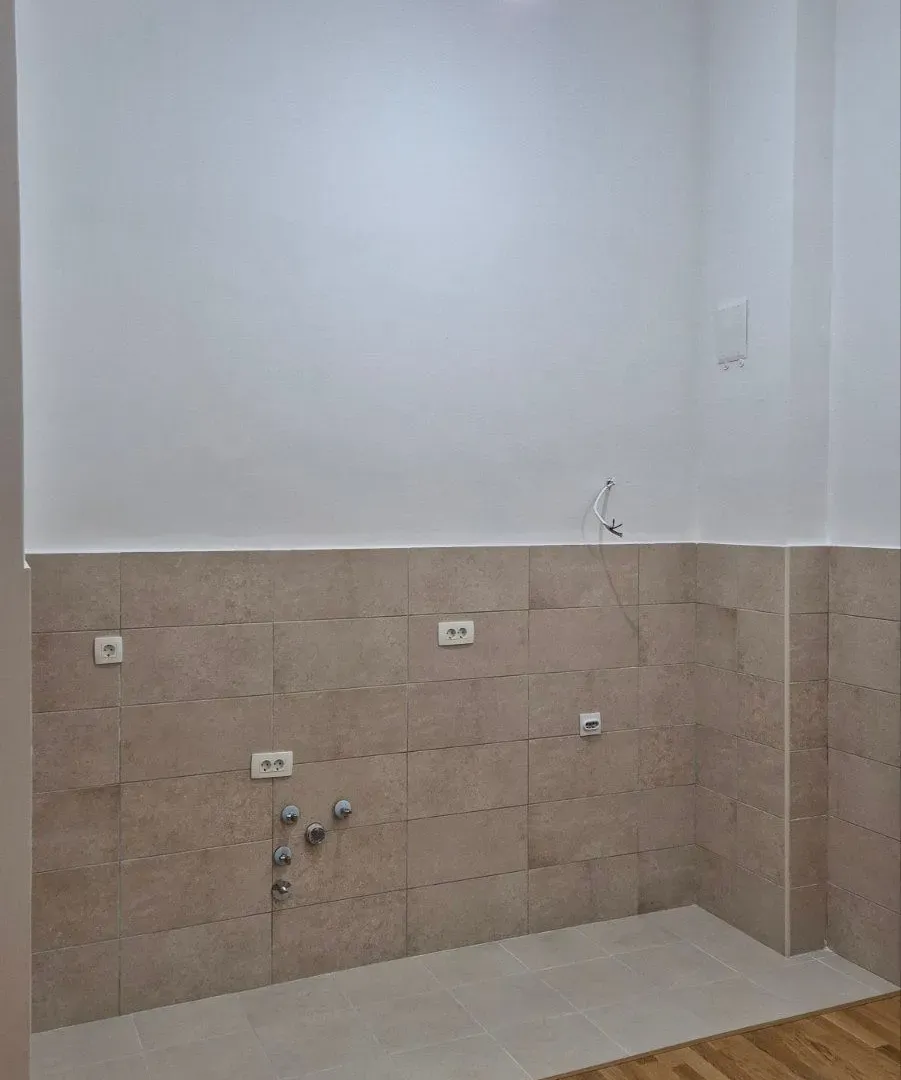 Prodaja, jednosoban stan, 40m², Stari Aerodrom, Podgorica