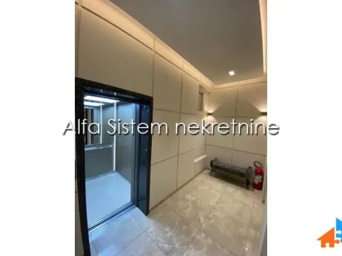 Izdavanje, stan, 35m², Južni Bulevar, Vračar Sve Podlokacije - image 11