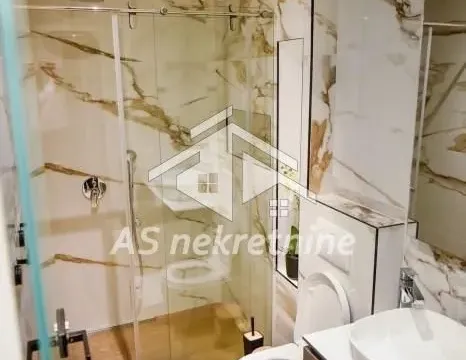 Izdavanje, trosoban stan, 73m², Stari Grad, Beograd - image 6