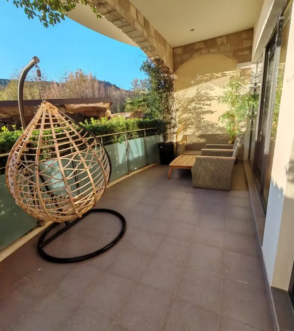Rent, two bedroom apartment, 85m², Bečići, Budva