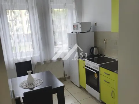 Izdavanje, jednosoban stan, 27m², Bulevar Evrope, Novi Sad Sve Podlokacije - image 3