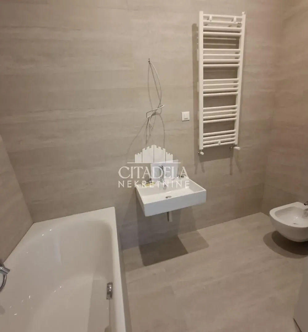 Sale, four bedroom apartment, 125m², Čukarica, Beograd