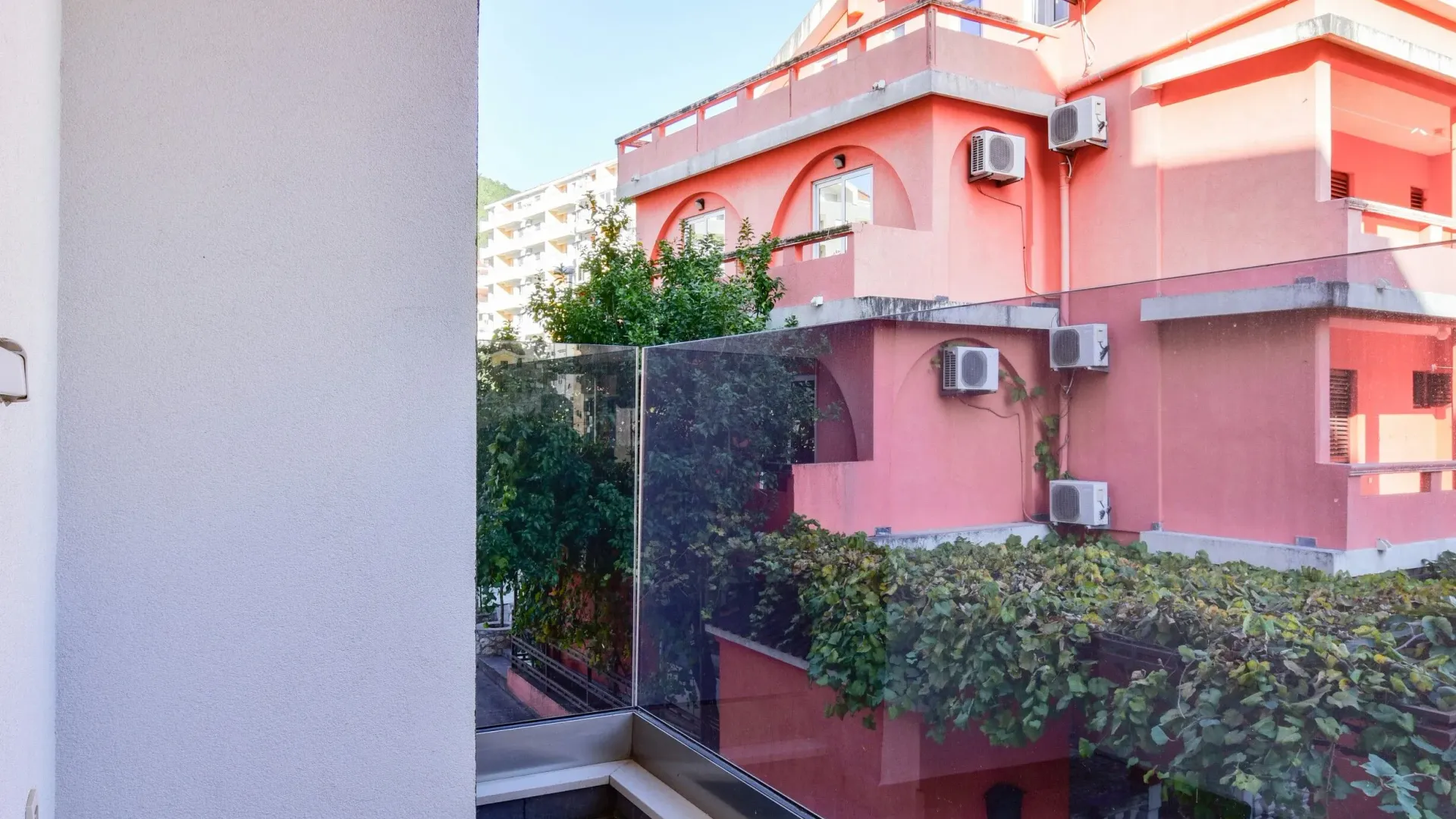 Rent, one bedroom apartment, 30m², Rozino, Budva