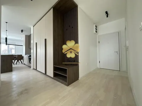 Izdavanje, dvosoban stan, 80m², Krivi Most, Podgorica - image 5