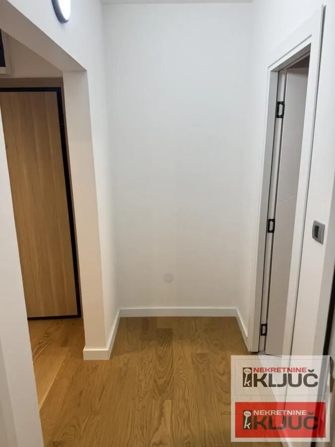 Prodaja, dvosoban stan, 48m², Avijatičarsko naselje, Novi Sad Sve Podlokacije